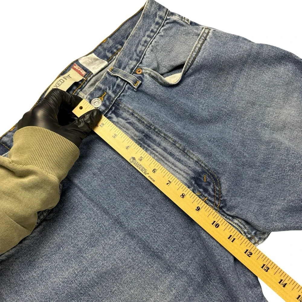 Vintage Levis 550 38x30 Relaxed Fit Faded Midrise Denim Y2K Red Tab Grunge Skate